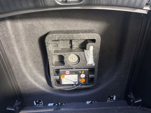 Used 2022 Jeep Compass Limited AWD/4WD image 11