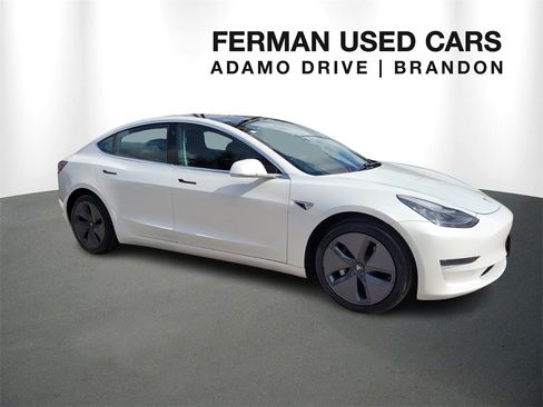 Used 2020 Tesla Model 3 Standard Range image 1