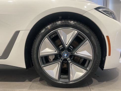 Used 2024 BMW i4 eDrive35 w/ Convenience Package RWD image 10