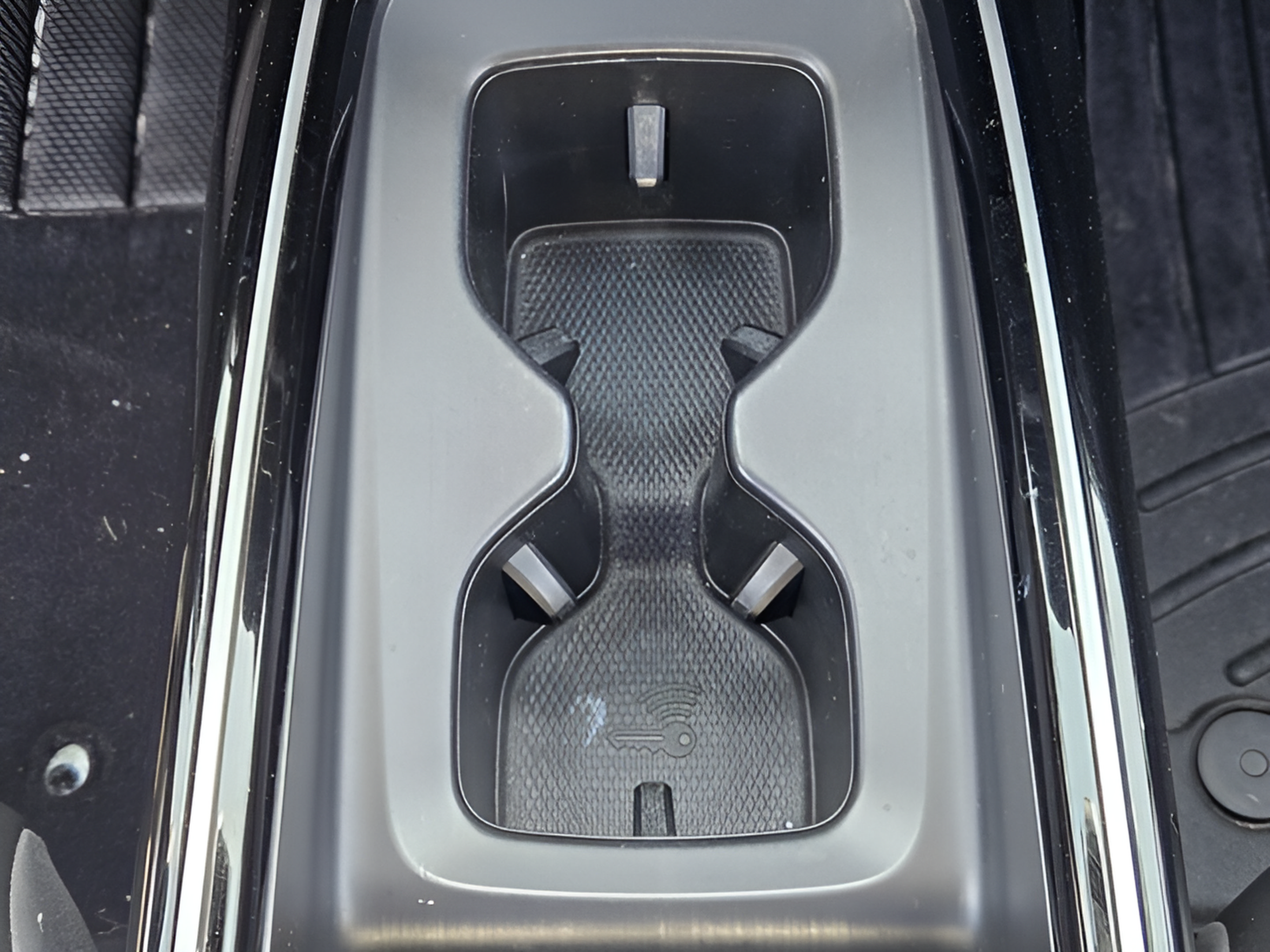 Used 2023 Volkswagen ID.4 Pro S Plus RWD image 17