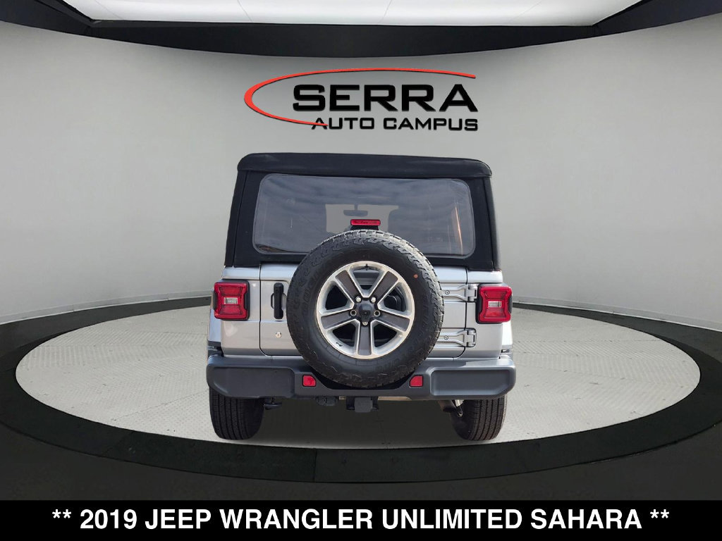 Used 2019 Jeep Wrangler Unlimited Sahara AWD/4WD image 12