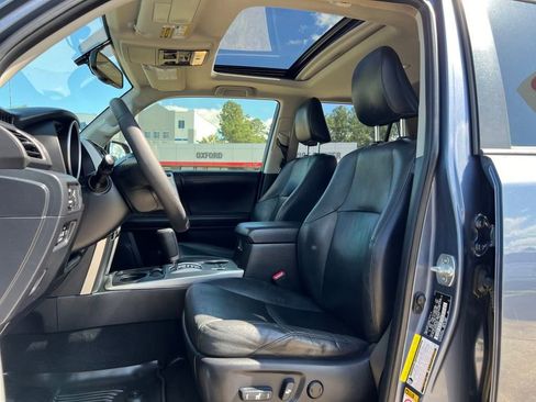 Used 2013 Toyota 4Runner Limited image 10