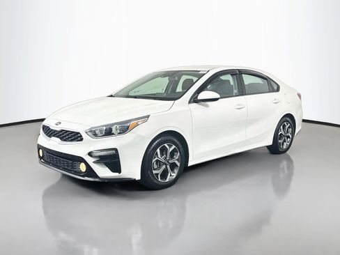 Used 2019 Kia Forte LXS FWD image 4