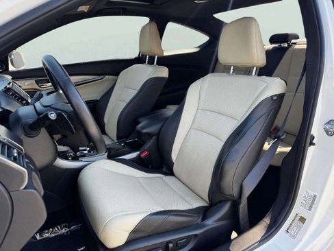 Used 2017 Honda Accord EX-L image 19