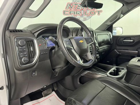 Used 2019 Chevrolet Silverado 1500 LTZ w/ LTZ Premium Package AWD/4WD image 10