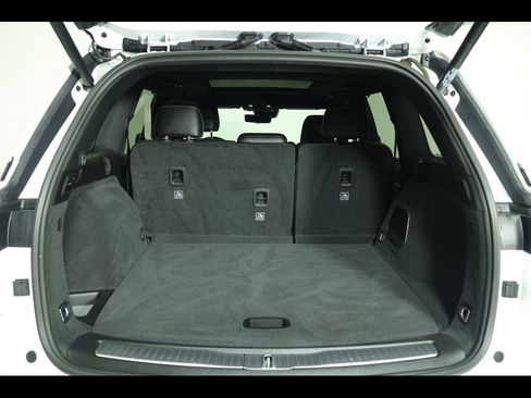 Used 2022 Jeep Grand Cherokee Overland w/ Luxury Tech Group IV image 20