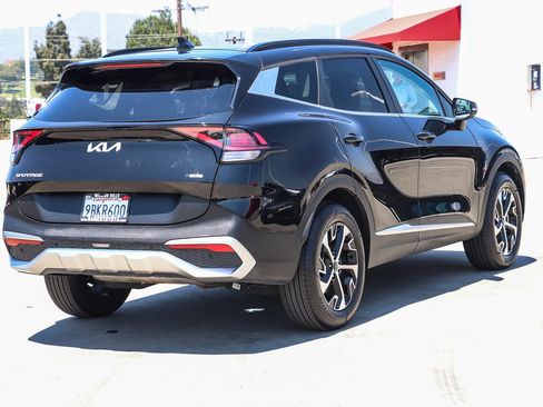 Used 2023 Kia Sportage EX w/ EX Premium Package AWD/4WD image 7