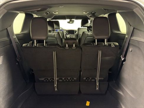 New 2026 Chrysler Pacifica Select image 9