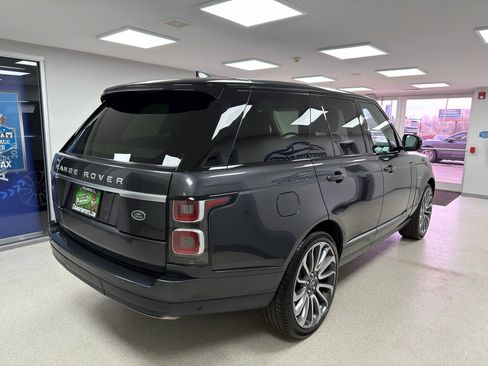 Used 2019 Land Rover Range Rover HSE image 3