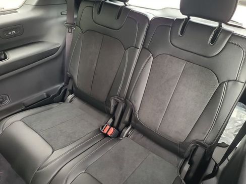 New 2025 Jeep Grand Cherokee L Altitude image 27