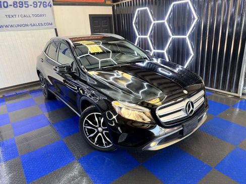 Used 2015 Mercedes-Benz GLA 250 4MATIC image 5