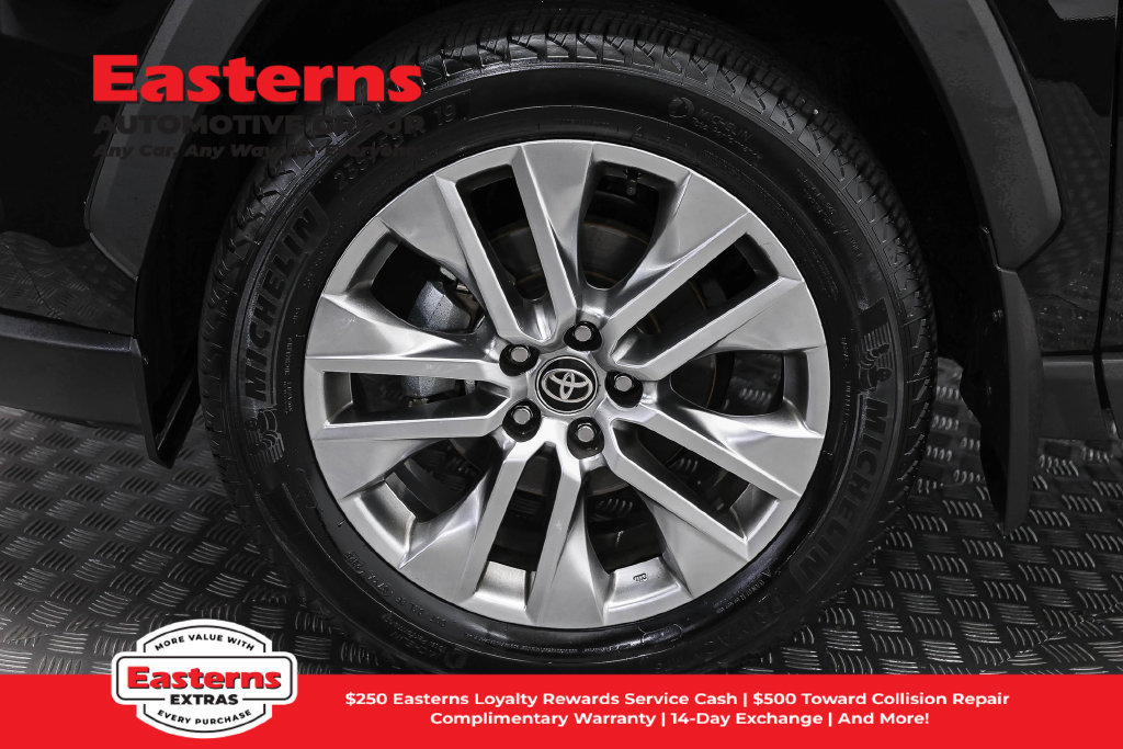 Used 2025 Toyota RAV4 XLE Premium w/ Weather Package AWD/4WD image 36