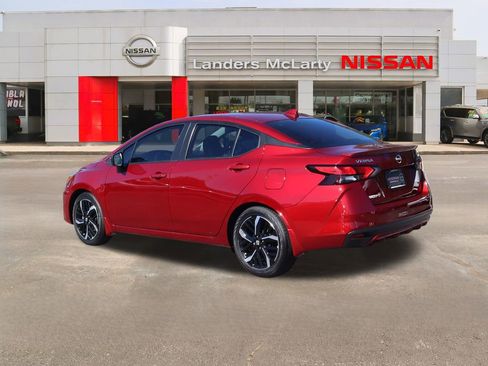 New 2025 Nissan Versa SR w/ Trunk Package image 5