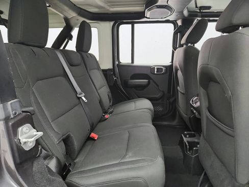 Used 2018 Jeep Wrangler Unlimited Sport S AWD/4WD image 26