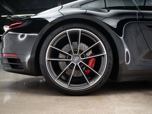 Used 2020 Porsche 911 Carrera 4S image 3