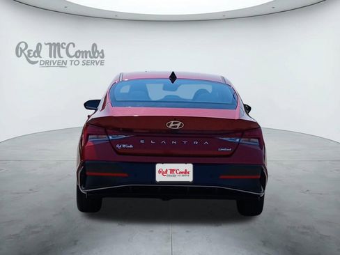 Used 2024 Hyundai Elantra Limited image 4