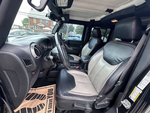 Used 2014 Jeep Wrangler Unlimited Sport w/ Quick Order Package 24S AWD/4WD image 10