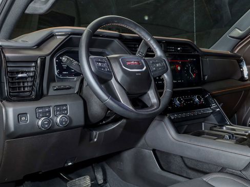 Used 2025 GMC Sierra 3500 AT4 w/ AT4 Premium Plus Package image 13