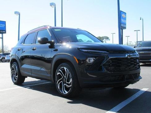 New 2025 Chevrolet TrailBlazer RS w/ Convenience Package image 3