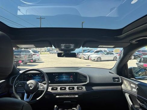 Used 2022 Mercedes-Benz GLE 350 4MATIC w/ Premium Package image 19