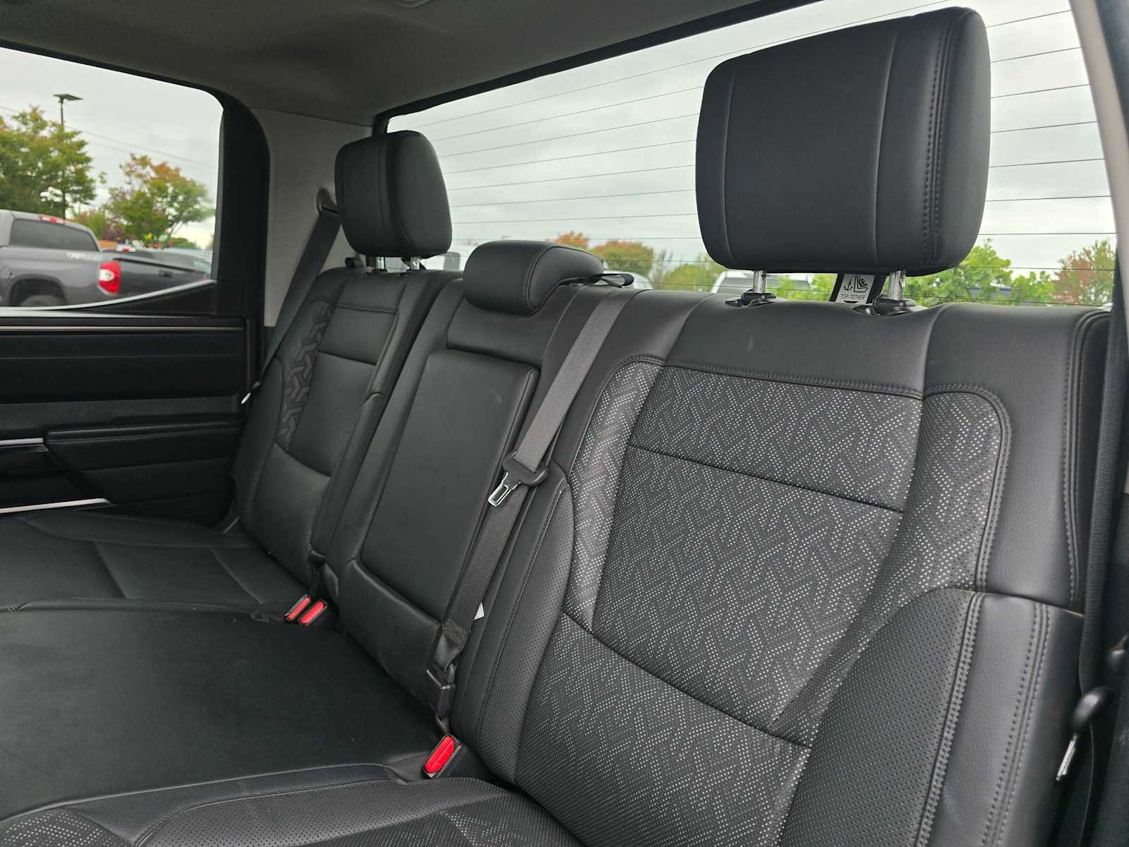 Used 2024 Toyota Tundra Limited AWD/4WD image 19