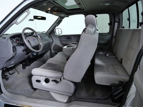 Used 2003 Ford F150 XLT image 16