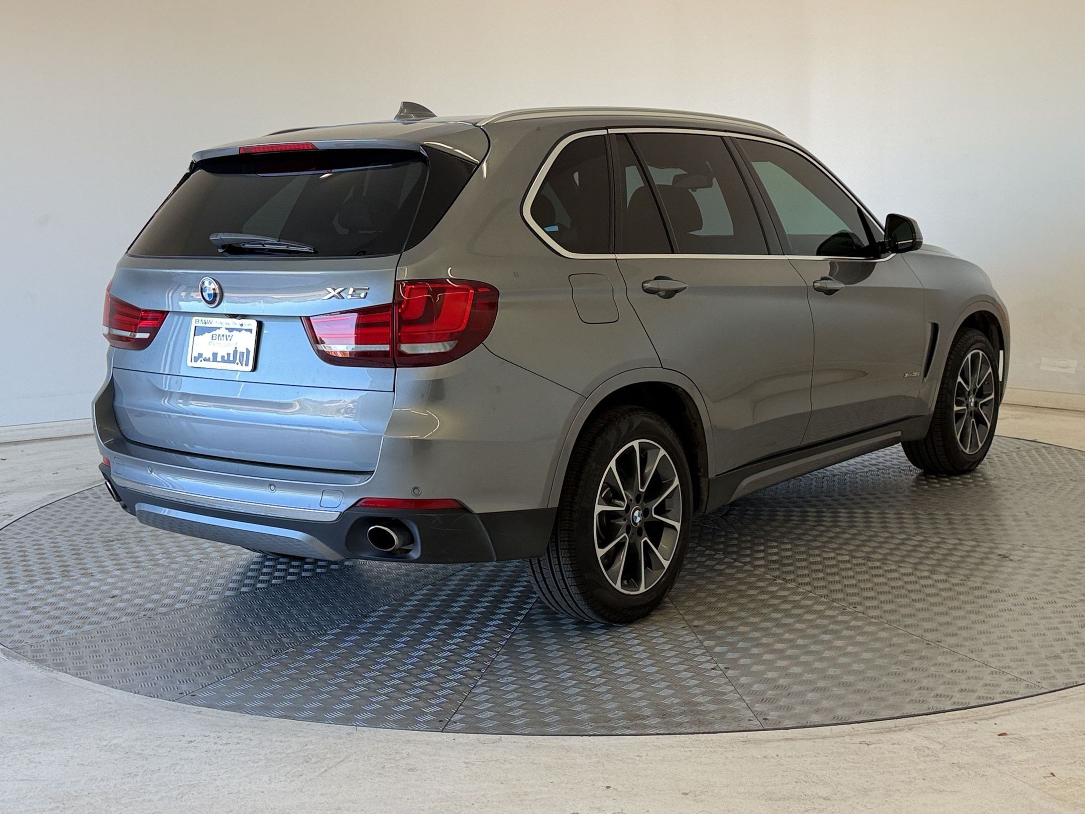 Used 2017 BMW X5 xDrive35i AWD/4WD image 9