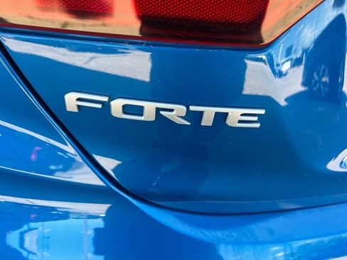 Certified 2022 Kia Forte GT-Line FWD image 30