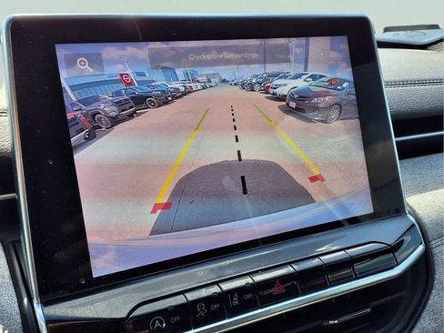 Used 2024 Jeep Compass Sport AWD/4WD image 17