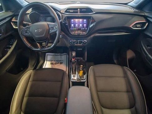 Certified 2023 Chevrolet TrailBlazer RS w/ Convenience Package image 17