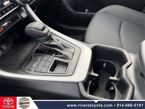 Certified 2022 Toyota RAV4 LE image 19