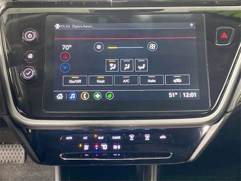 Used 2023 Chevrolet Bolt EUV LT w/ Driver Confidence Package image 13