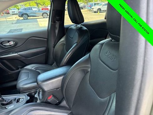 Used 2021 Jeep Cherokee Latitude Lux w/ Comfort/Convenience Group AWD/4WD image 12