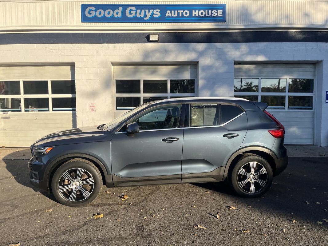 Used 2021 Volvo XC40 T5 Inscription w/ Advanced Package AWD/4WD image 1