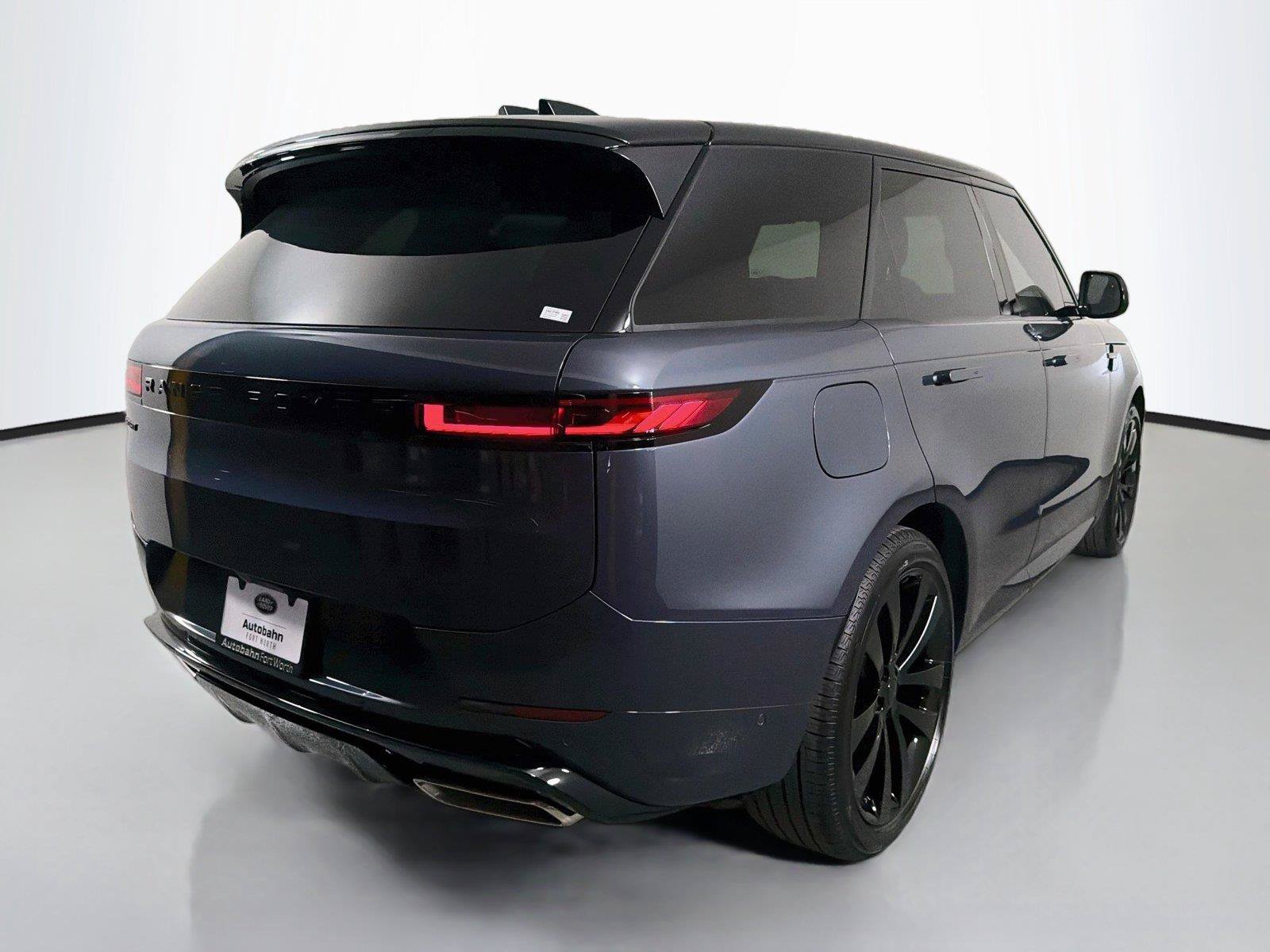 New 2027 Land Rover Range Rover Sport Dynamic SE AWD/4WD image 5