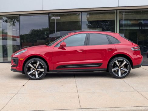 Certified 2026 Porsche Macan AWD/4WD image 2