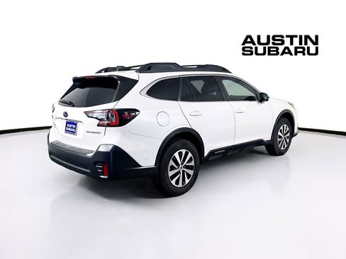 Used 2022 Subaru Outback Premium image 7