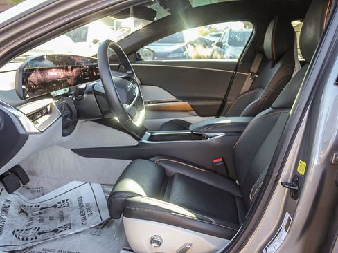 Used 2023 Lucid Air Touring image 17