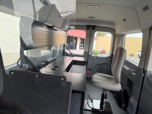 Used 2019 Ford Transit 150 XLT image 27