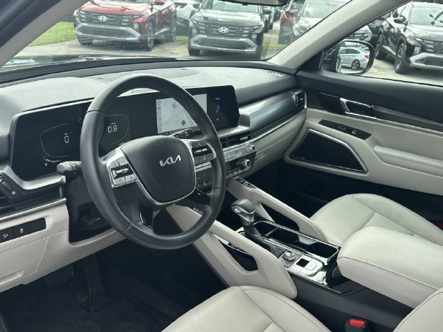 Used 2023 Kia Telluride S AWD/4WD image 14