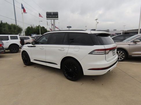 Used 2026 Lincoln Aviator Reserve w/ Jet Appearance Package RWD image 15