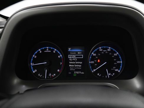 Used 2018 Toyota RAV4 XLE AWD/4WD image 26