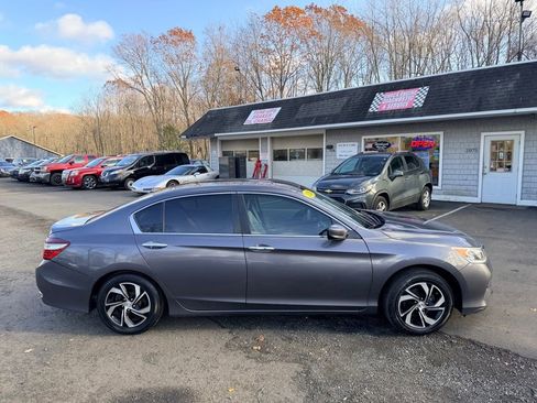 Used 2016 Honda Accord LX image 9