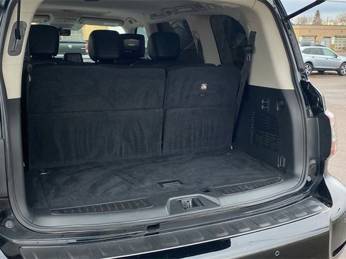Used 2020 Nissan Armada SV image 11