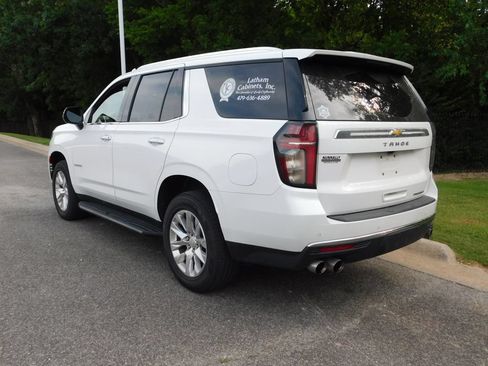 Used 2021 Chevrolet Tahoe Premier AWD/4WD image 3
