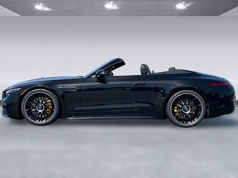 Used 2023 Mercedes-Benz SL 63 AMG 4MATIC image 2