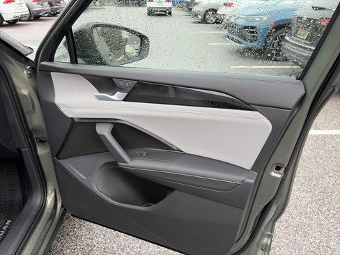 New 2026 Volkswagen Tiguan SE R-Line image 20