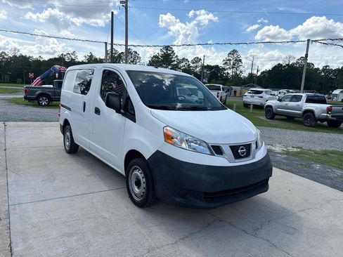 Used 2016 Nissan NV200 SV w/ Back Door Glass Package FWD image 3