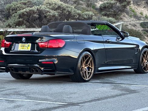 Used 2016 BMW M4 Convertible image 3