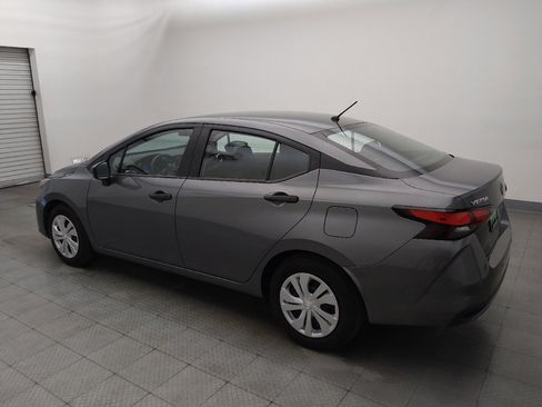 Used 2025 Nissan Versa S FWD image 3